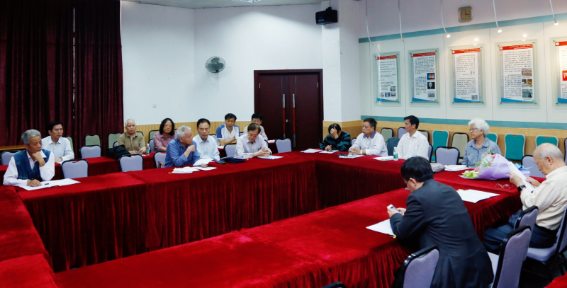 君子怀德，化院情长--日本三级片
校友会召开第二届第三次理事大会